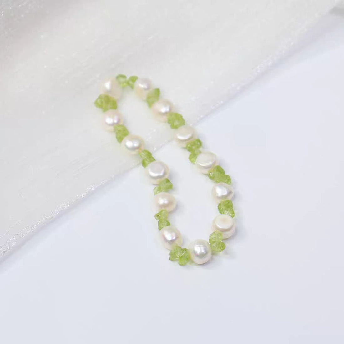 Natural freshwater Baroque pearl olivine bracelet