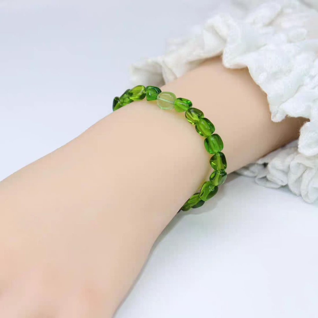 Light luxury emerald crystal bracelet